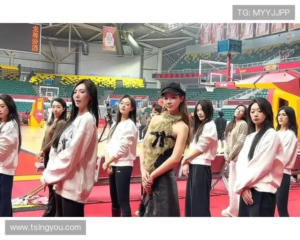 山西女篮啦啦队社媒热传片段引热议漂亮姑娘都喜欢的篮球魅力